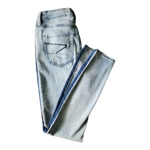 EUC Seven For All Mankind, mid rise skinny w/Stripe, size 6.
